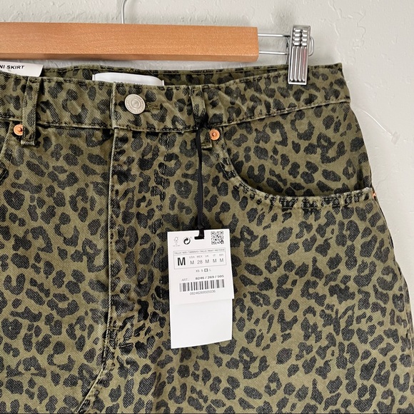 NWT Zara Leopard Print Mini Skirt Green M - Picture 9 of 15